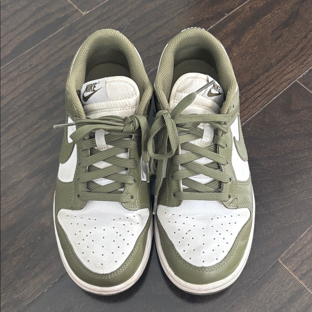 Nike Dunks - Picture 4 of 12